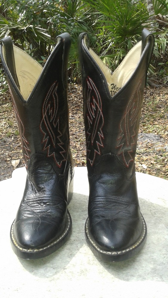 KIDS UNISEX OLD WEST BRAND #8110-90 MINT CONDITION CHECK PIC’S READ DESCRIPTION