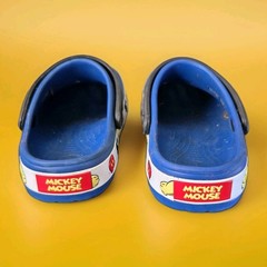 Crocs X Disney Mickey Mouse Blue Clogs Shoes Kids JR Sz: J2 VGC