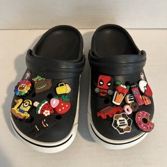 Juniors CROCS Shoes CROSBAND Black & White Slip On Clogs w/ Jibbitz Charms Sz J3