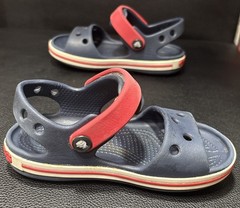 CROCS Size 8 Navy/Red Crocband Sandal ~Unisex Boys/Girls Moulded Croslite Strap