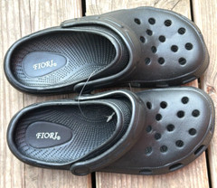 Rubber Clogs, Unisex Adults Size 7, Black