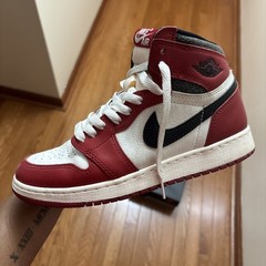 Size 6 (GS) – Jordan 1 Retro OG High Chicago Lost & Found