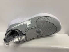 Nike Flex Runner 3 KIDS Road Running Shoes UK 9.5 US 10C EU 27 CM 16 REF 5784-