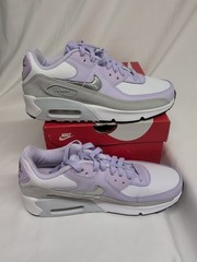 Nike Air Max 90 LTR White/Metallic Silver Youth Size 6 Y, Women’s 7.5