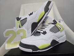 DS OG All Jordan 4 PS White Light Lemon Twist Size 3Y/4.5 Womens