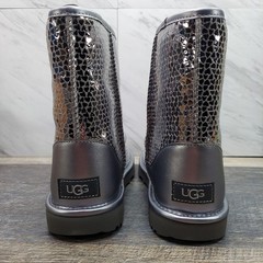 UGG Classic II Gel Hearts Silver Sequin Boots 1151613K Size 6 Kids Women’s 7 NIB