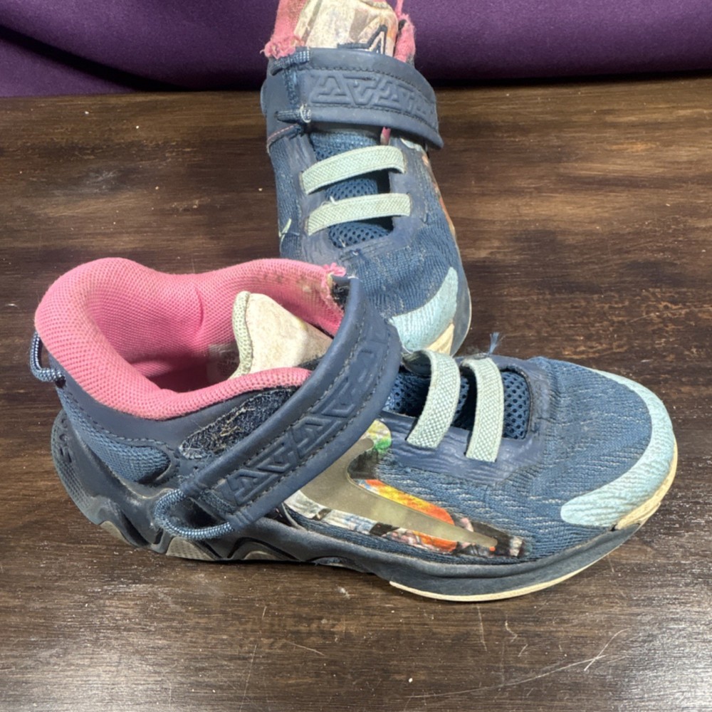 Nike Team Hustle D 10 Athletic Sneakers Unisex Kids Blue/Pink US 12.5C