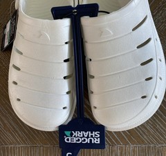 Rugged Shark Swivel Strap EVA Clogs Sandals Pearl White Youth Unisex Size 3 NWT