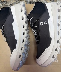 On Cloud Youth 5.5 Cloudhero mid WP- New In Box