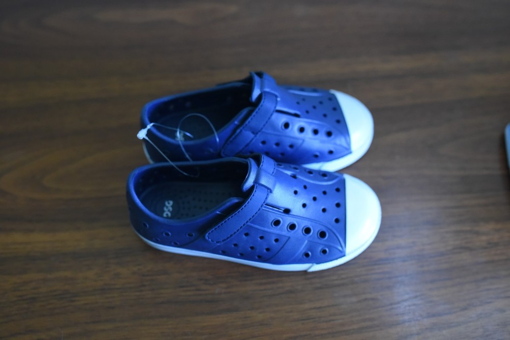 DSG Sandals Beach Water EVA Slip-On Shoes Girls Or Boys NAVY blue Size 10