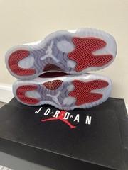 Size 5 (GS) – Jordan 11 Retro Mid Cherry