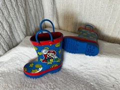 Kids Boys ‚Super Mario‘ Character Printed Waterproof Easy-On Handles Rub size 6
