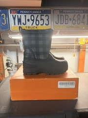 Northside Kids Winter Boots Brand New Size 3