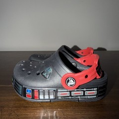 CROCS Darth Vader Star Wars Size C7 child shoes Toddler Light Up NWOT
