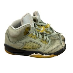 PREOWNED Nike Air Jordan 5 Retro (GS) 440888-300 Size 5y