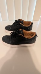 Heelys Black Outside Cashew Inside USA Size Youth 6 Male Sizing