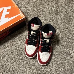 Jordan 1 Lost and Found Size 6y Size 7.5 Women FD1437-612