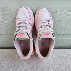 Nike Dunk Low Triple Pink Youth Sneakers Athletic Tie Laces SZ 2.5Y DH9756-600