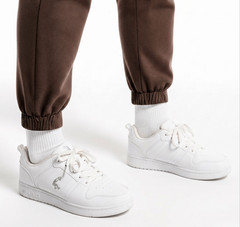 Shaq low-top sneakers size 4