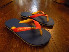 Kids Size 11.5 – 12 Bright Blue Red Yellow Havaianas Brazil Flip Flops 4123206