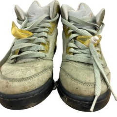 PREOWNED Nike Air Jordan 5 Retro (GS) 440888-300 Size 5y