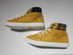 KIDS SHERPA LINED PLAID HIGH TOP SNEAKERS FALL PLAID SIZE 13 NWT