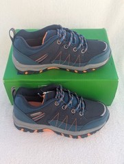 Size 13 Youth Mountain Warehouse Stampede Waterprooof Lace Up Sneakers Shoes