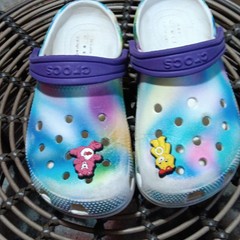Crocs Kids Multicolor Tie Dye Classic Clog with Bear Charms US Size 13