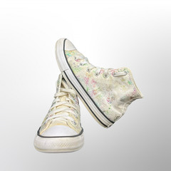 Converse Chuck Taylor All Star High Butterfly Shine Youth Size 3 Used A01481F