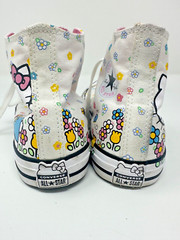 HELLO KITTY Converse Chuck Taylor All-Star Hi Top Junior US 4
