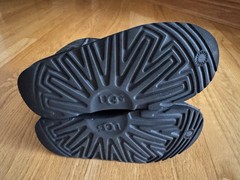 UGG Kids Classic II Boot Black Short Boots Size 3 1017703K