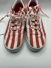 Vans x Where’s Waldo Striped Old Skool Sk8 Kid’s Size 2.5 Sneakers Red White