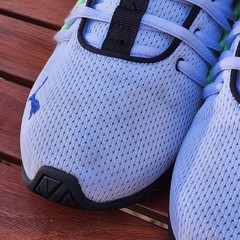 PUMA Axelion Refresh White/Black/Lime Running Shoe Size 4.5 C