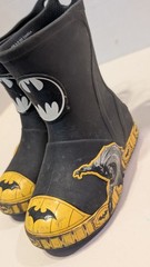 Crocs Batman Rain Boots Kids Size C10 Black Yellow DC Comics Waterproof