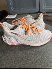 Nike Giannis Immortality 2 SE Low Fruit 4.5 Y
