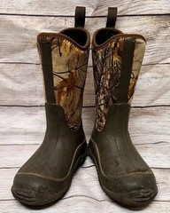 Kids Size 10 Original Muck Boots Size 10 Real Tree Wayer Boots
