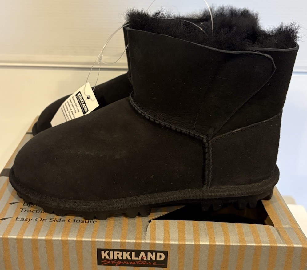 Kirkland Signature NWT Kids Genuine Sheepskin Size3 Shearling Ankle Boots Black