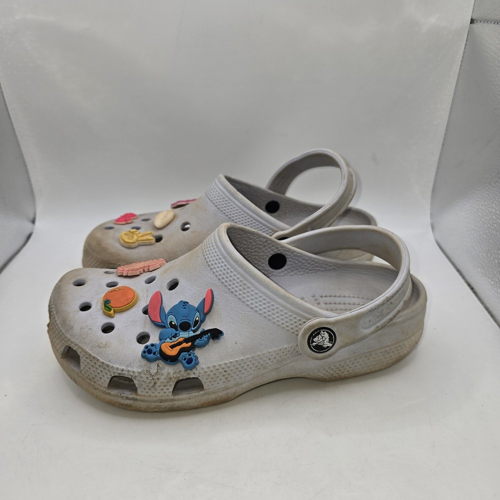 Crocs Unisex Kids‘ Classic Clogs Gray J3 EU 34 Lilo & Stitch Jibbitz Charms