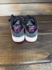 Nike Air Force 1 Low Black Vivid Pink Sneakers Shoes Kids Size 6 Youth