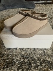 NEW ASPEN KIDS Cozy Faux Fur Lining Outer Leather Slippers Shoes -Camel Size 13