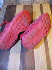 Nike Air Huarache Triple Red Grade School size 5.5Y 654275-600 good condition