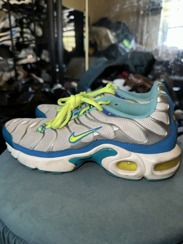 Nike Air Max Plus TN sneakers GS size 6.5Y No Insole No Box
