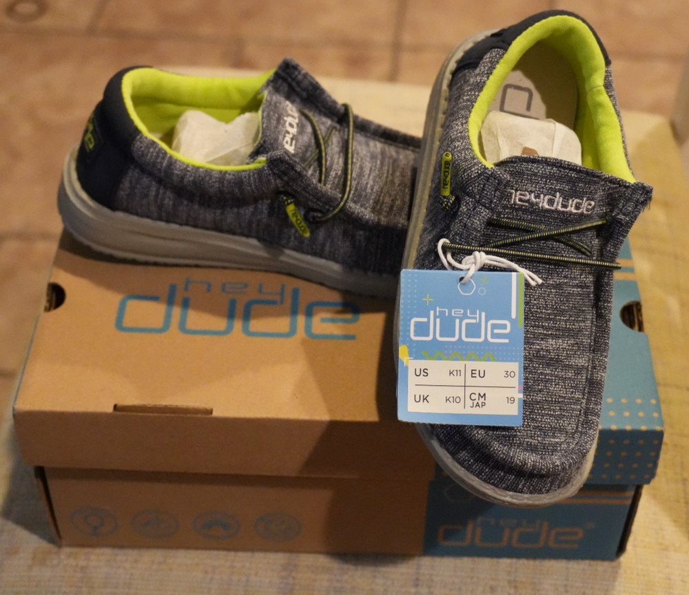 Hey Dude Wally Youth Stretch Navy SZ K11 US K11 Slip on Shoes for kids.