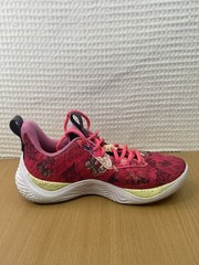 UNDER ARMOUR Curry Flow 10 Unicorn & Butterfly Girl Dad Shoes Size 4.5 Youth