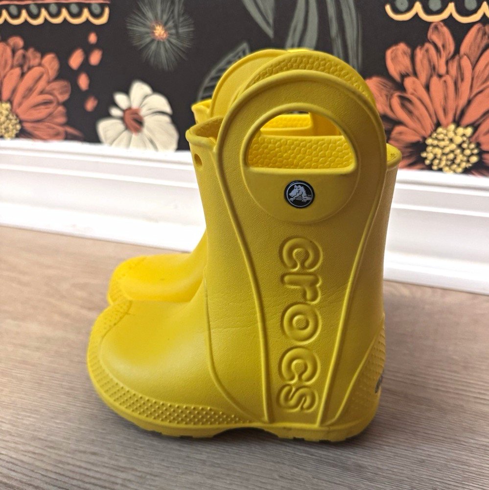 Crocs 12803 Kids Yellow Rubber Rain Boots Pull-On, US 8 (Unisex Kids)