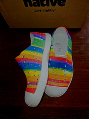 Native Jefferson Sugarlite Shell White/Rainbow Multi Stripe slip-on shoes Sz C7