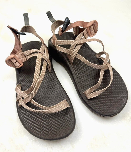Chacos Cloud ZX/2 Rose Gold Strappy Sandals Youth Size 6 or W 8 _ EUC