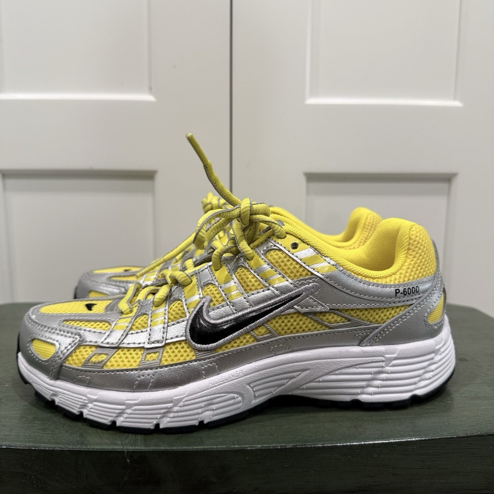 New Nike P-6000 GS ‚Lightning Metallic Silver‘ Size 3.5Y HV5064-701