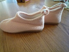 Inside & Outside Fleece Slipper Booties with Rubber Soles Youth Size 5