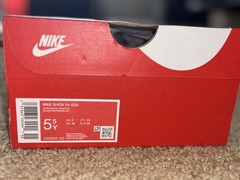 Nike Shox R4 White Phantom Picante Red CW2626-102 Size 5.5Y = Women 7 NEW DS